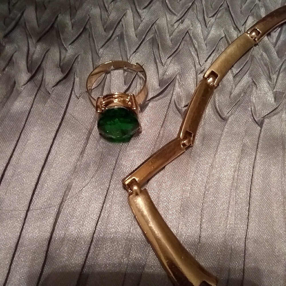 Jewelry - Picture 2 of 7